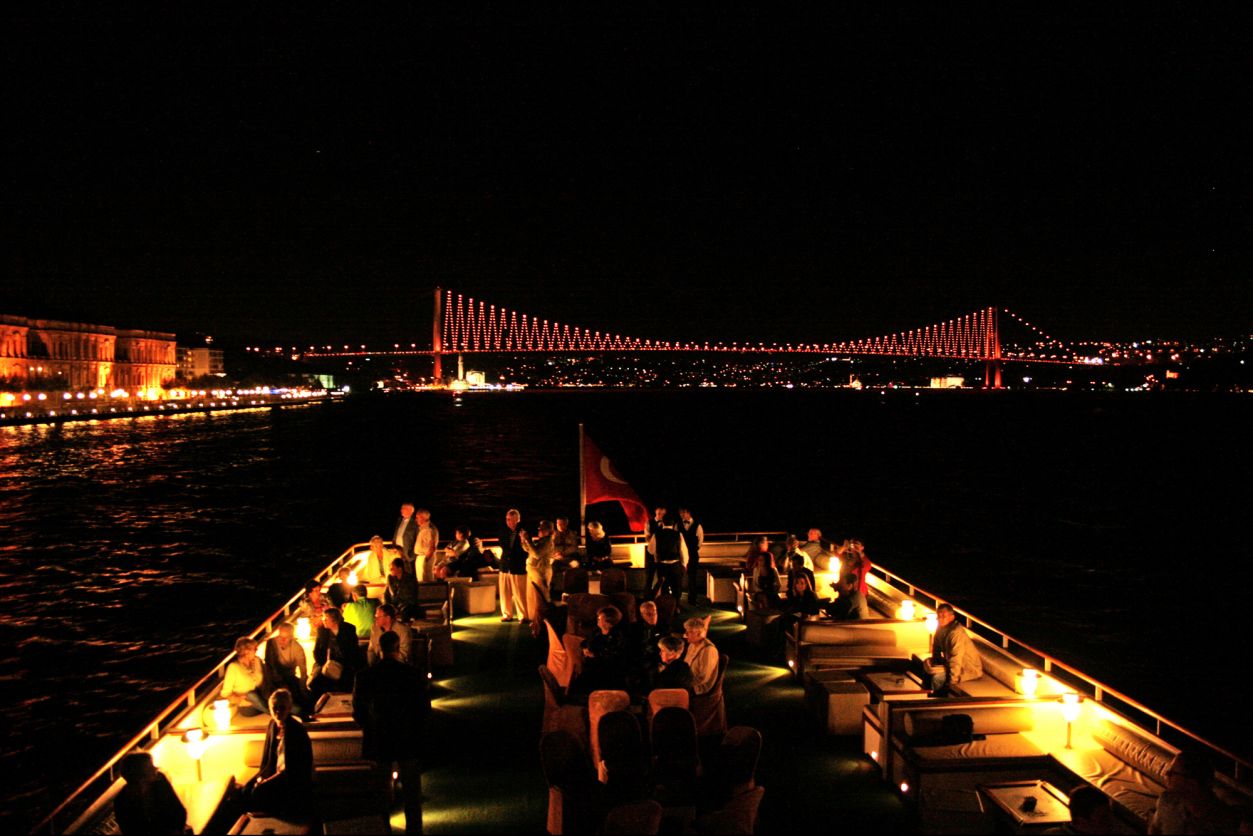 Bosphorus Dinner Cruise Tour